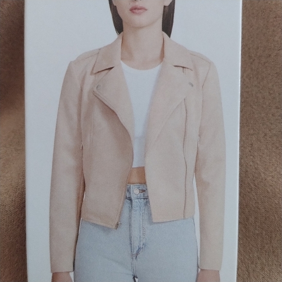 BB Dakota Jackets & Blazers - BB Dakota Faux Suede Jacket Crop XL